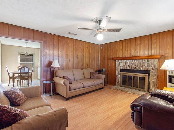 3rd image of 117 County Road 247a