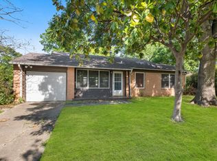 2720 S Llewellyn Ave, Dallas, TX