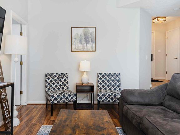 5th image of 764 Laurelwood