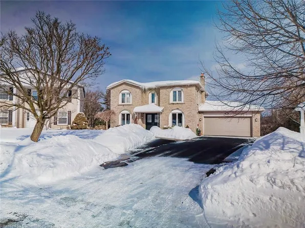 196 Upper Canada Dr, Kitchener, ON N2P 1E5