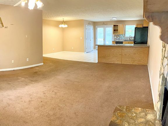 4th image of 58 Post Oak Cir