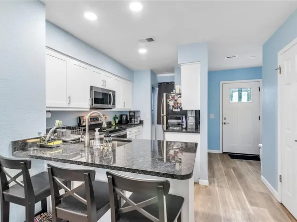 6760 121st Ave APT 6, Largo, FL 33773