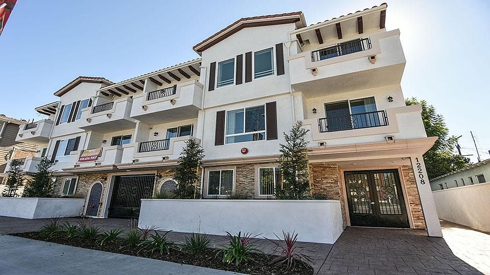 Welcome home to Riverdell Apartment!
The friendly management team's goal is to provide residents with a community that they are truly proud to call Home.