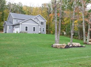 15 Shady Grove Rd, Hope Valley, RI 02832