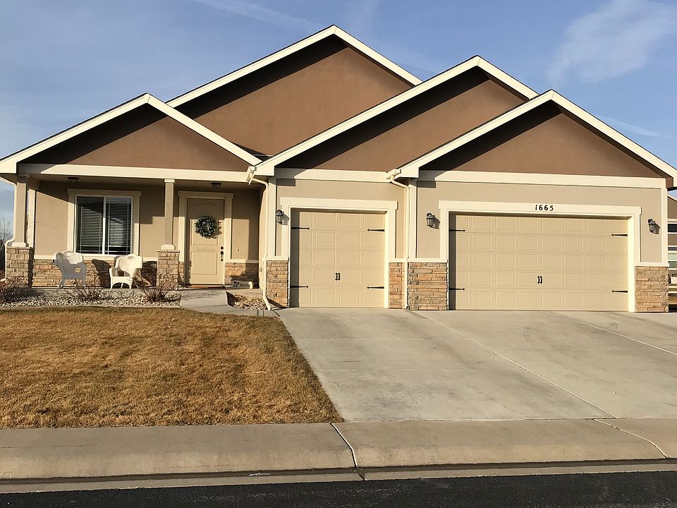 1st image of 1665 Plains Dr