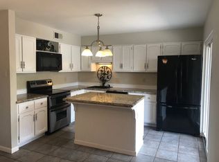 10147 Sakura Dr, Saint Louis, MO 63128