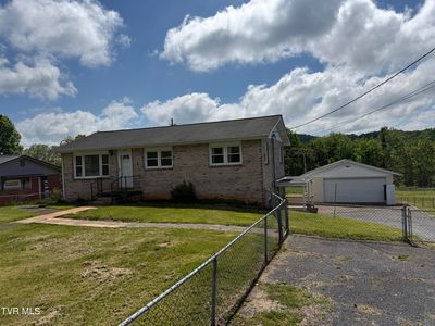914 E Mountainview Rd, Johnson City, TN, 37601
