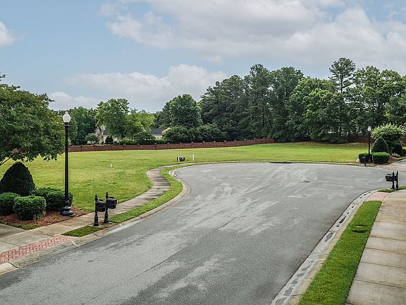 2nd image of 14355 Brooks Knoll Ln