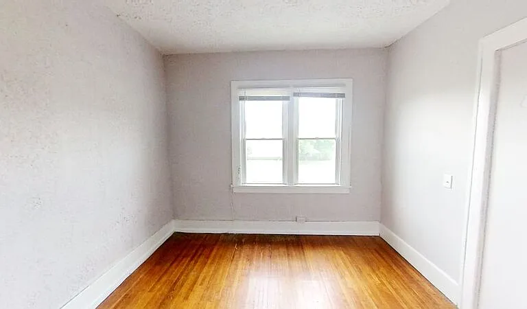 2005 Dewey Ave #7 — Photo 7
