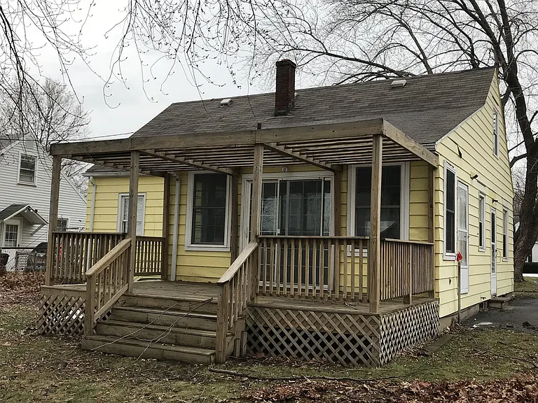 266 Hoover Dr — Photo 25