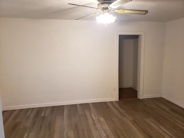 Dinning room with new vinyl laminate flooring