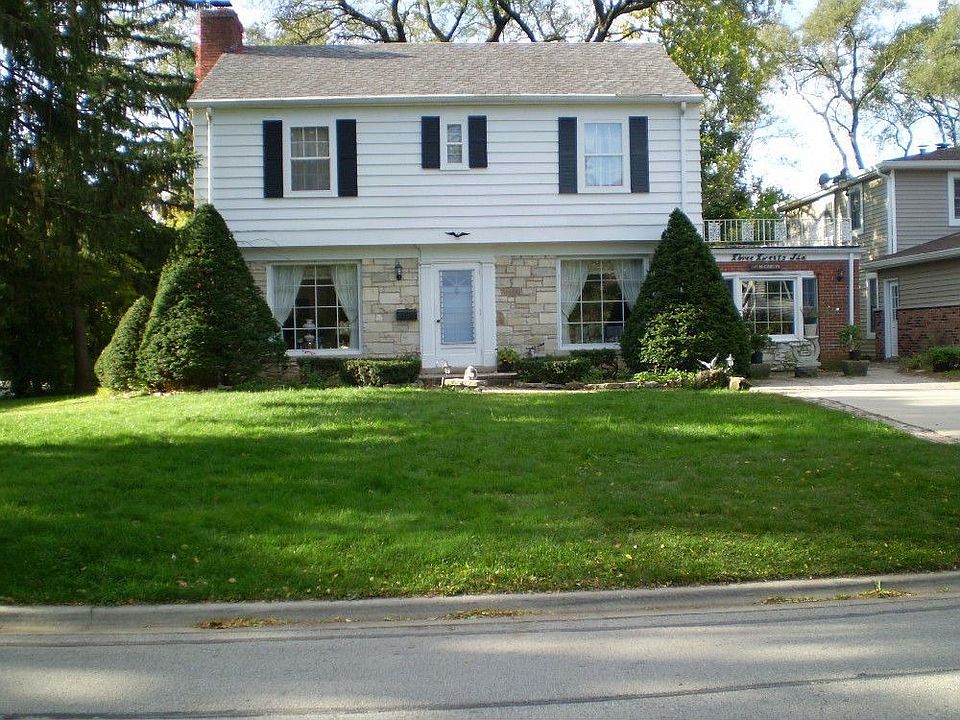 1st image of 326 S Derbyshire Ln