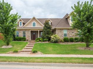 2605 SW Calm Ridge Rd, Bentonville, AR 72712