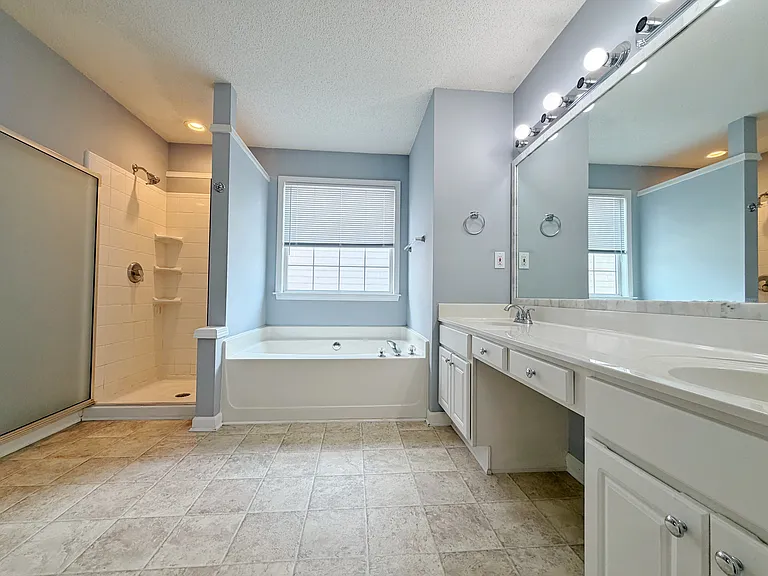 11545 Carriage Park Ln — Photo 20