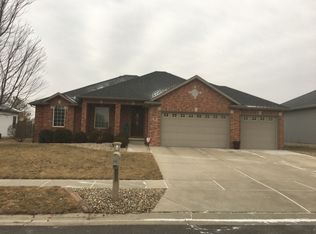 400 Fitzgerald Dr, Springfield, IL 62711