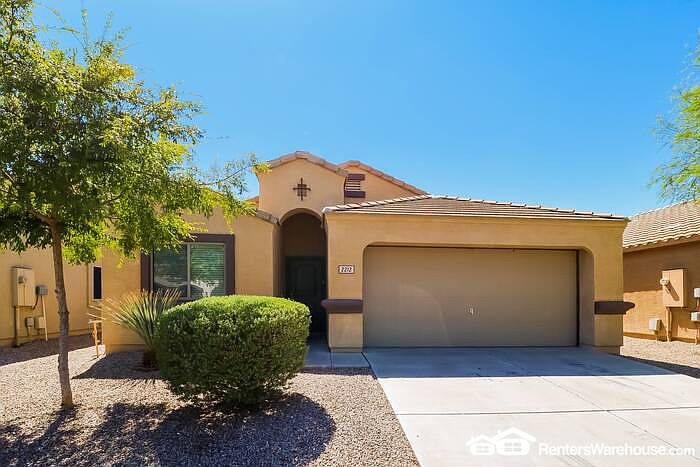 1st image of 2212 S 101st Dr