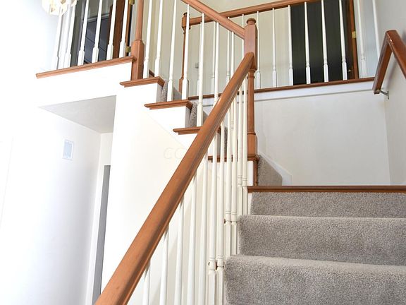 2nd image of 360 Scottsdale Ct