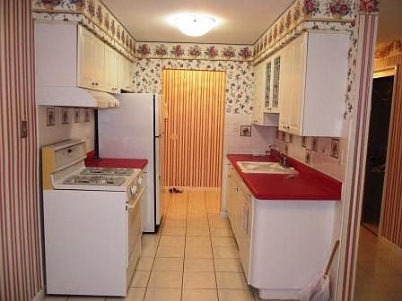 3rd image of 1198 Royal Glen Dr APT 305A