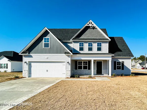 520 Orchard Creek Drive, Richlands, NC 28574
