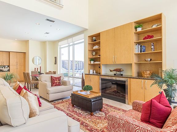 5th image of 310 Padre Blvd #101