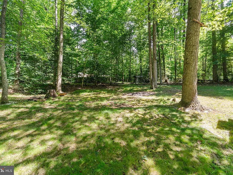 12820 Lake Wilderness Ln — Photo 20