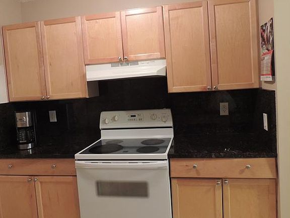2nd image of 817 Meadows Circle #817