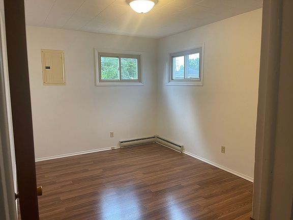 4th image of 398 Roy Ave APT 14