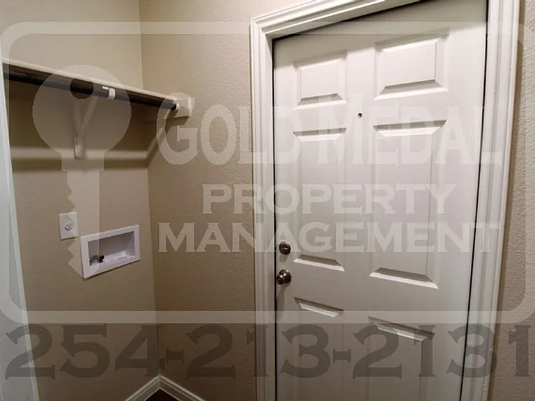 1809 Aztec Trce — Photo 8