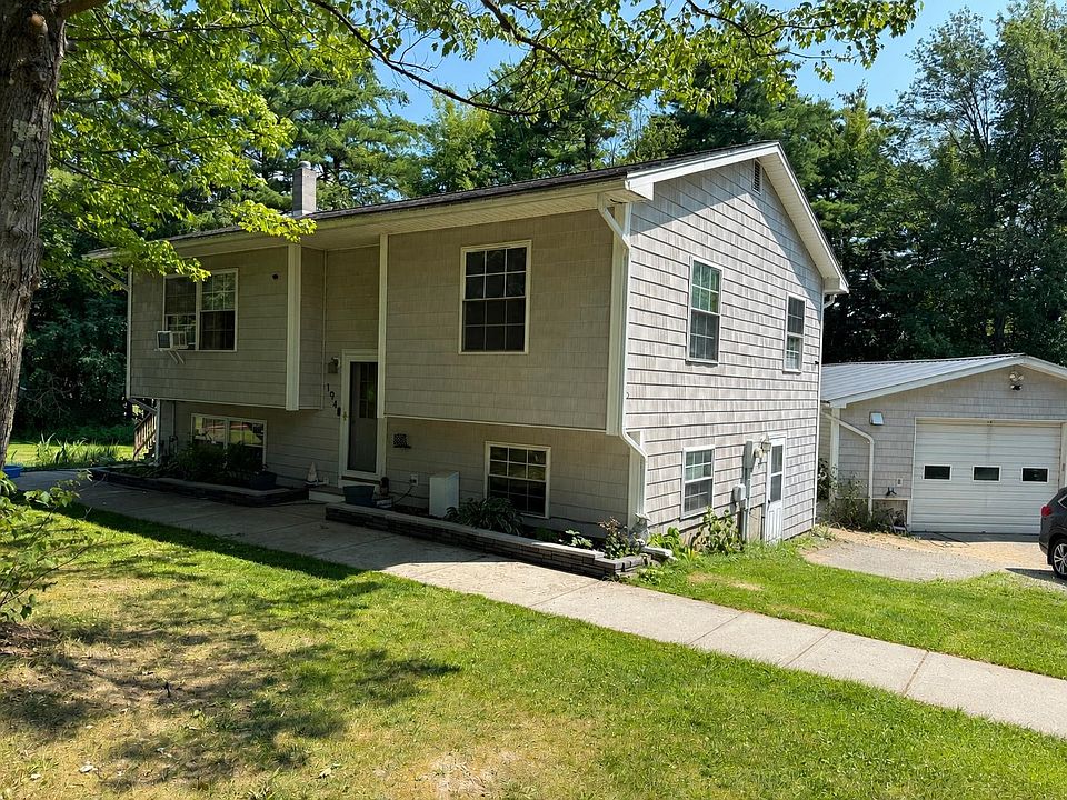 1st image of 194 Fontaine Drive