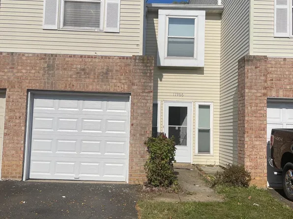 11966 Academy Rd, Philadelphia, PA 19154