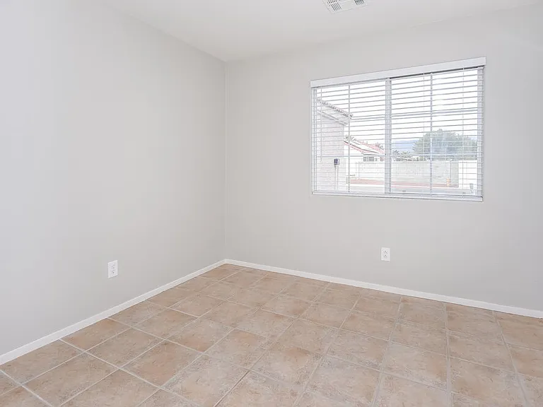 2407 Tropical Sands Ave — Photo 12
