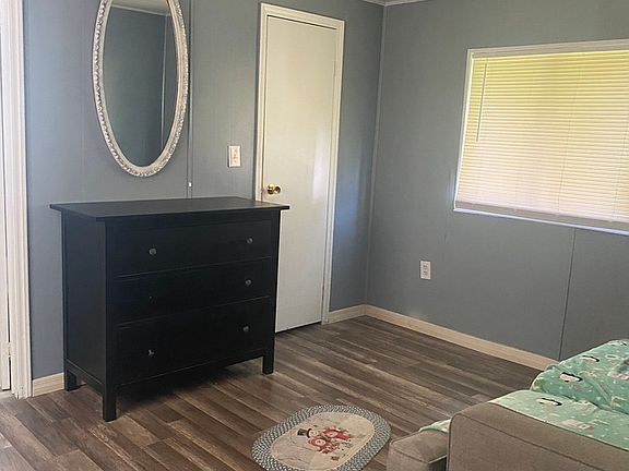 4th image of 238 Sunset Cir