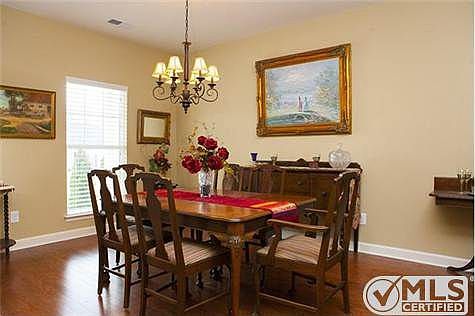 4th image of 3758 Montgomery Way