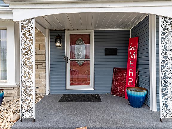 3rd image of 1007 Damico Dr