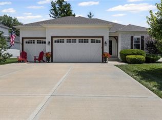 801 155th Ter, Basehor, KS 66007