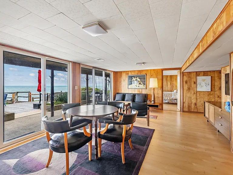 1310 Shore Dr — Photo 21