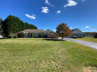 145 Windmere Pl, Kingsport, TN 37664