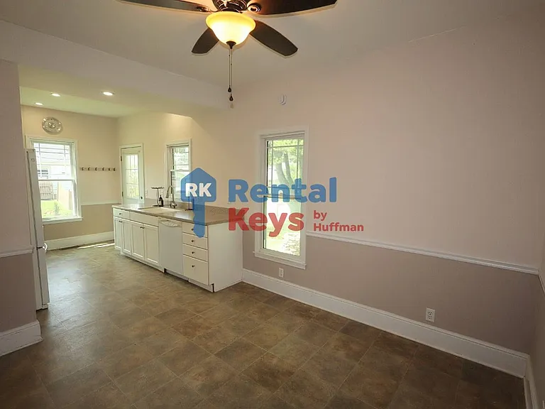 2600 N Heidelbach Ave — Photo 5