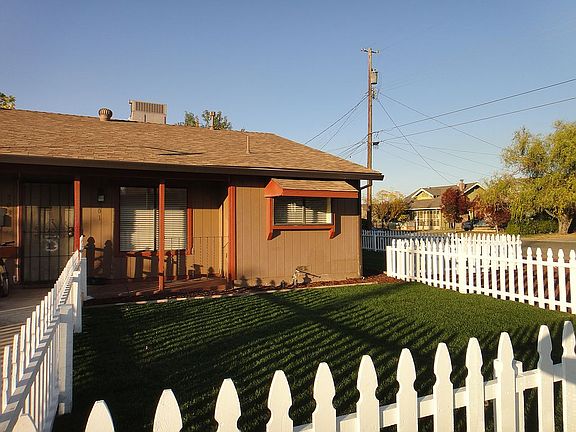 2nd image of 303 18th St