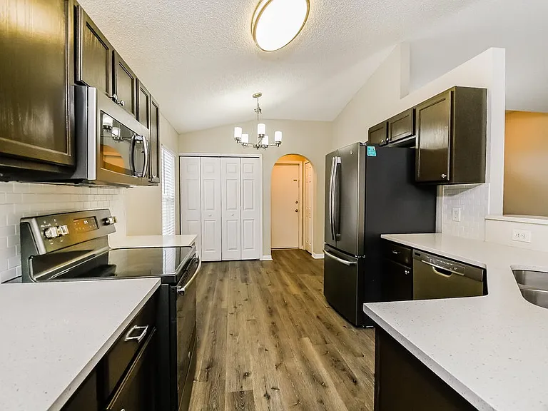 12913 Brookcrest Pl — Photo 6