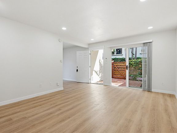 4th image of 1913 San Elijo Ave