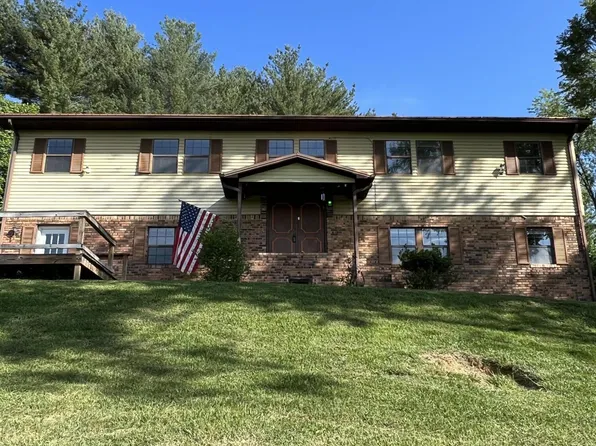 210 Hart Rd, Elizabethton, TN 37643