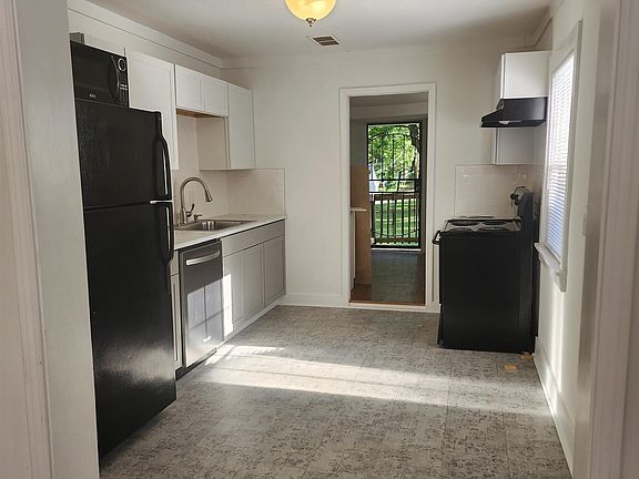 5th image of 2577 Eastwood Dr