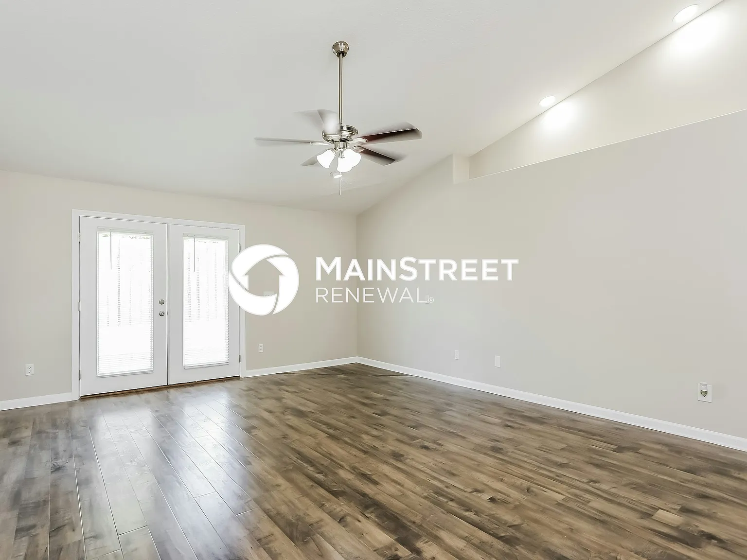 12133 Versailles St — Photo 3