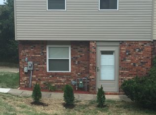 610 Village Ln, West Mifflin, PA