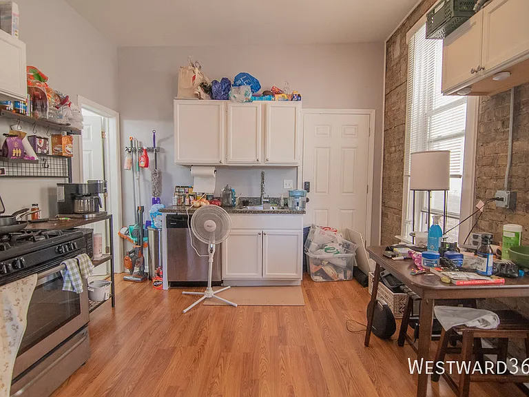 1479 W Huron St #2R — Photo 5