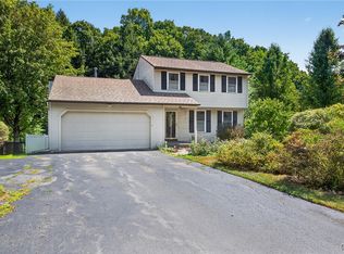 54 Ironwood Dr, Pennellville, NY 13132