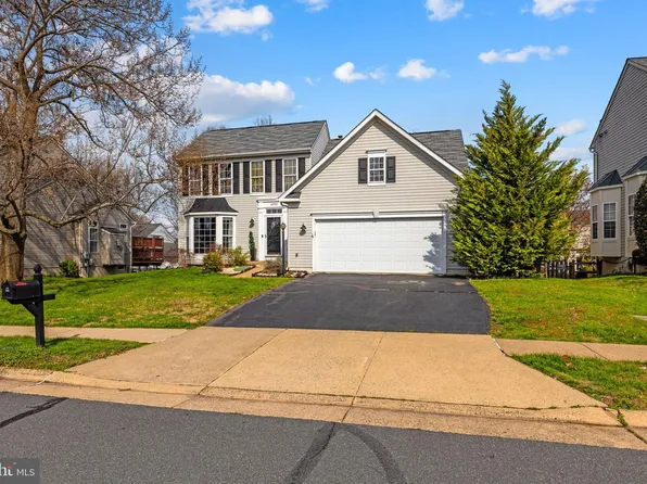 18700 Potomac Station Dr, Leesburg, VA 20176