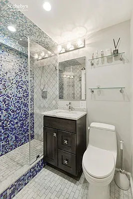 Sold by Sotheby's International Realty | media 29