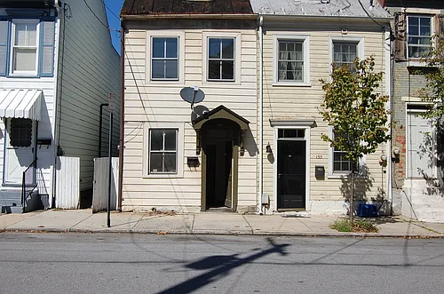 153 E Louther St Photo 1